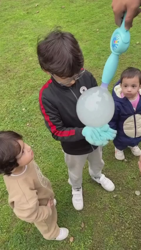 Buy the Magic Smoke Bubble Wand Toy at 4U Buy Store! Rechargeable automatic fog bubble maker with bounceable elastic bubbles, lights, and gloves. Fast delivery!
